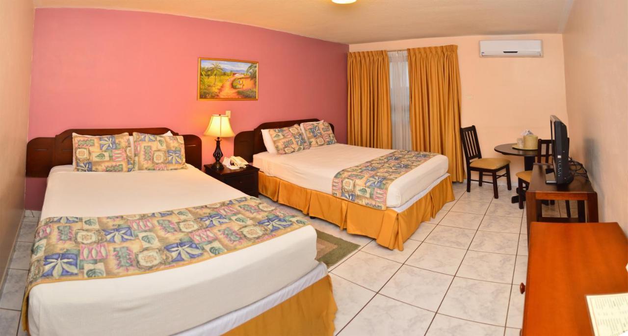 Hotel Ejecutivo San Pedro Sula Esterno foto