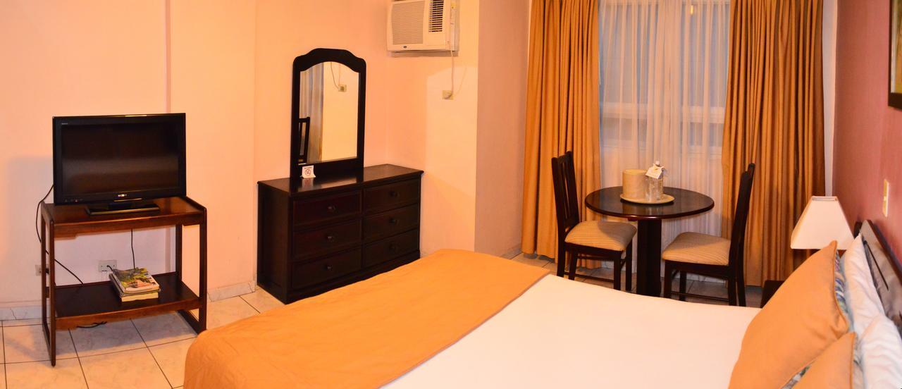 Hotel Ejecutivo San Pedro Sula Esterno foto
