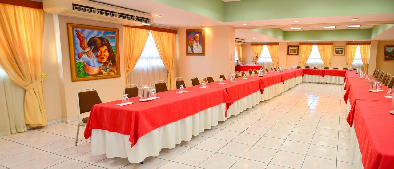 Hotel Ejecutivo San Pedro Sula Esterno foto